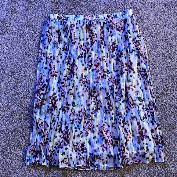 Banana Republic Factory skirt - Picture 1 of 4